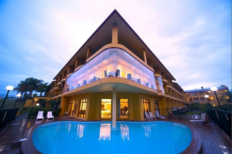 Western Apollo Hotel